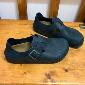 Birkenstock black clogs